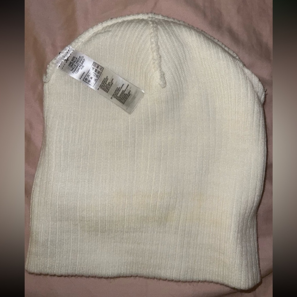 White Ribbed Knit Beanie - Picture 2 of 3